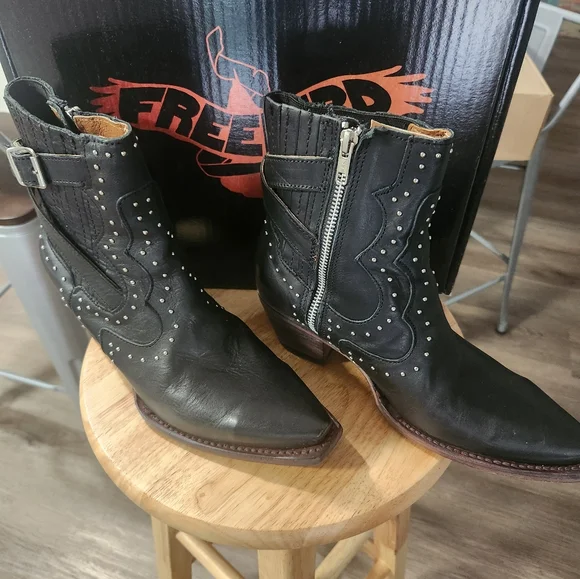 Freebird Black Ankle Boots with Silver Accents - Picture 6 of 9